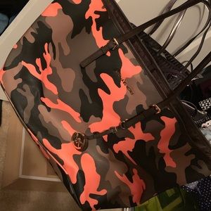 Michael kors camp tote